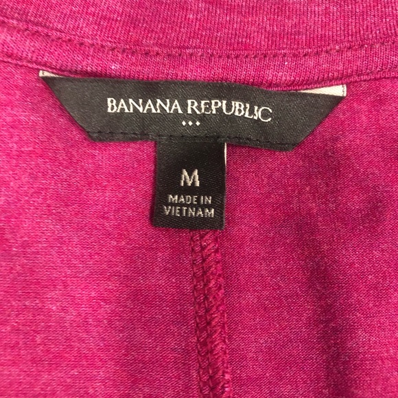 Banana Republic Dark Pink Tee - Picture 7 of 8